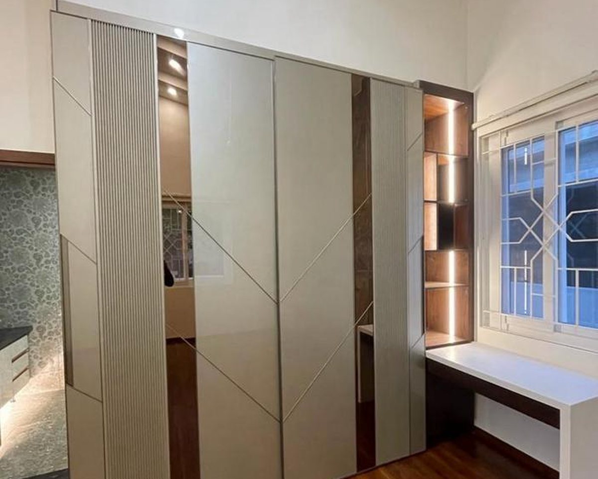 Aristo modular wardrobe supplied via Lusso